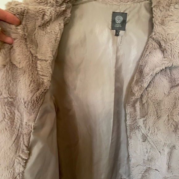 Vince Camuto Taupe Faux Fur Vest - Picture 2 of 6